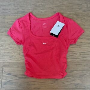 NWT Nike Hot Pink Scoop Neck Crop Top XS